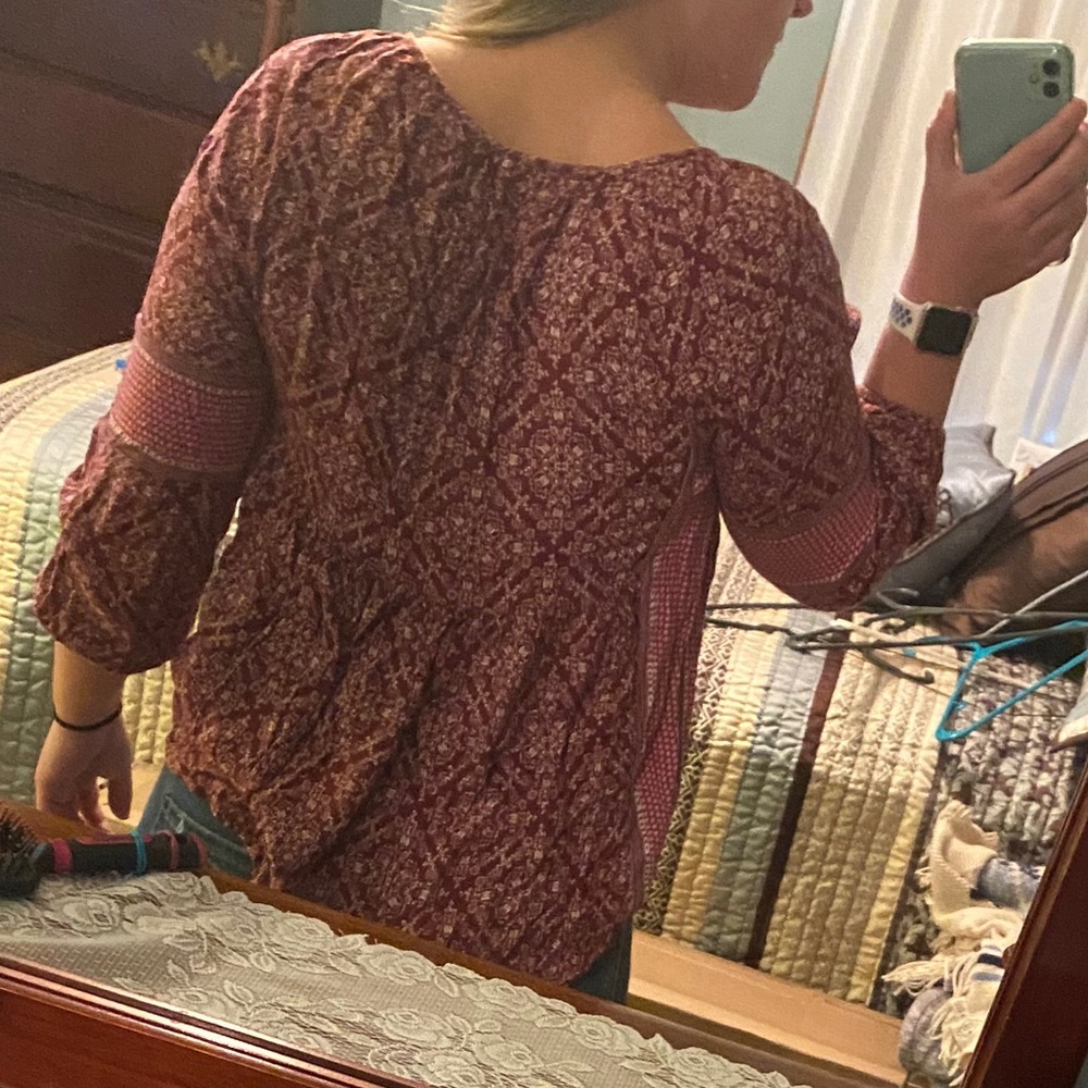 American Eagle Flowy Top - Picture 4 of 8